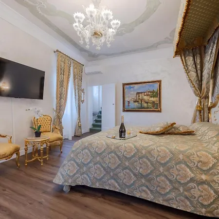 Royal Widmann * Venice