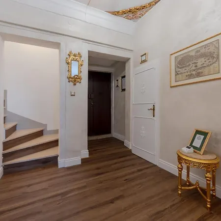 Royal Widmann * البندقية