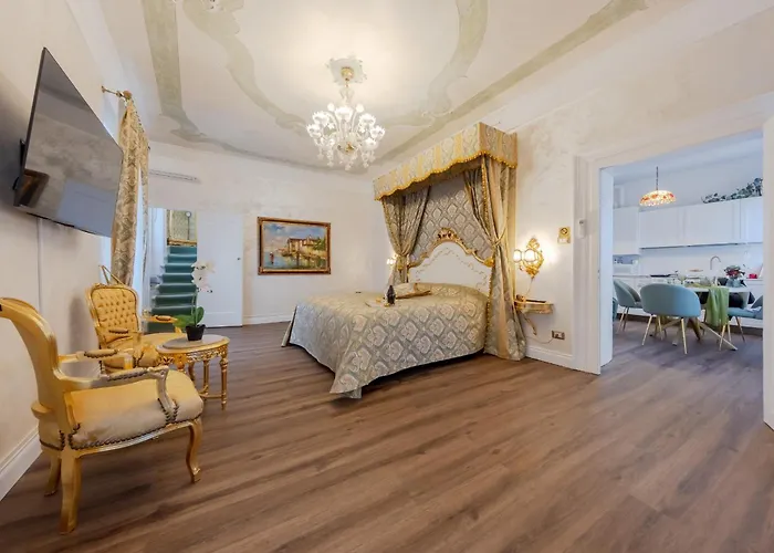 Royal Widmann * البندقية